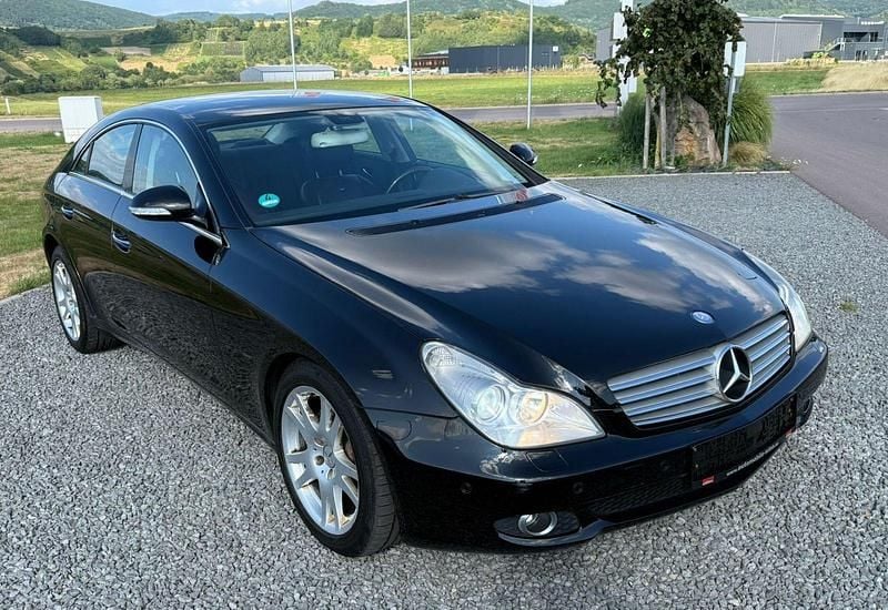 Schwarz Gebraucht 2005 Mercedes CLS320 Limousine | 3.300 € (Superpreis) - Bild 1/4