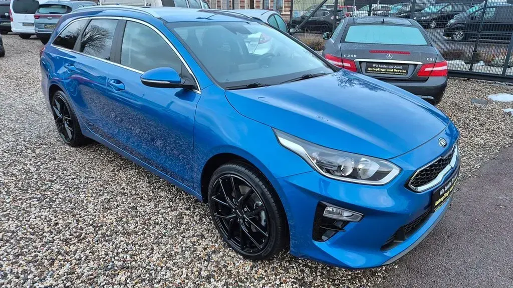 Gebraucht Kia Ceed Sportswagon 99 PS (72 kW) 2019 Blau Kombi