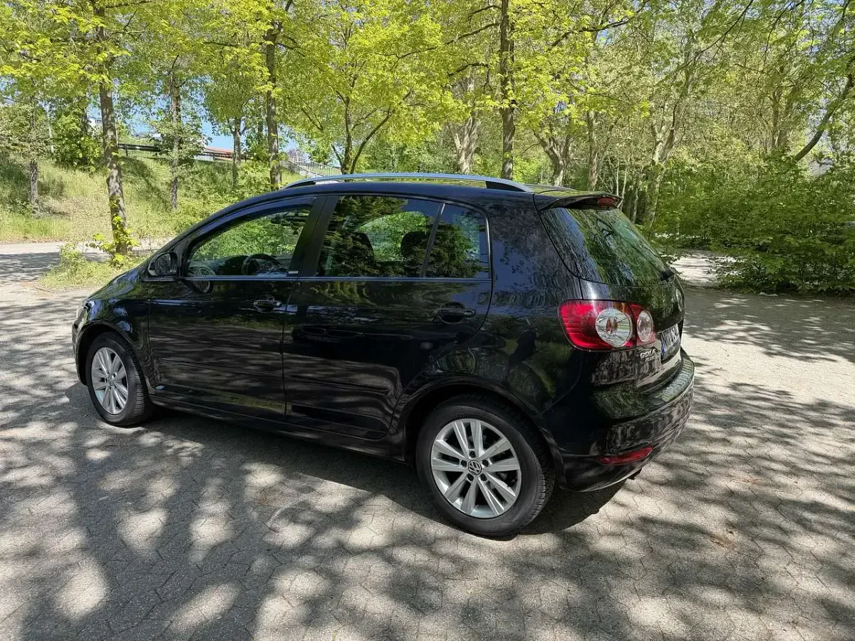 Używany VW Golf VI Style 105 KM (77 kW) 2011 Czarny Hatchback
