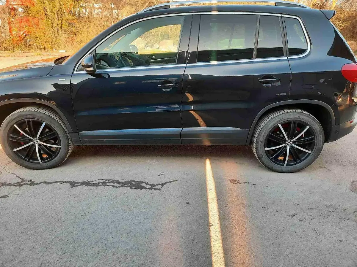 Gebraucht VW Tiguan Cup 177 PS (130 kW) 2014 Schwarz SUV