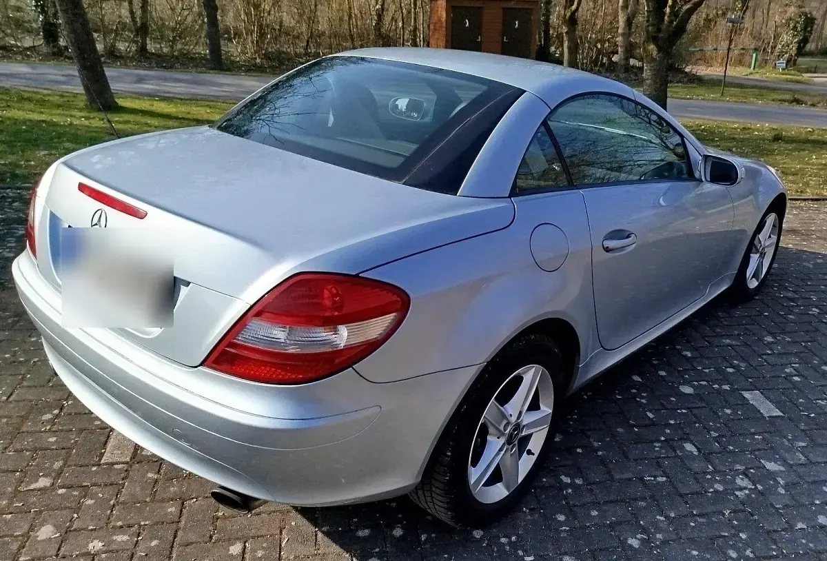 Gebraucht Mercedes 200 163 PS (119 kW) 2006 Silber Cabrio