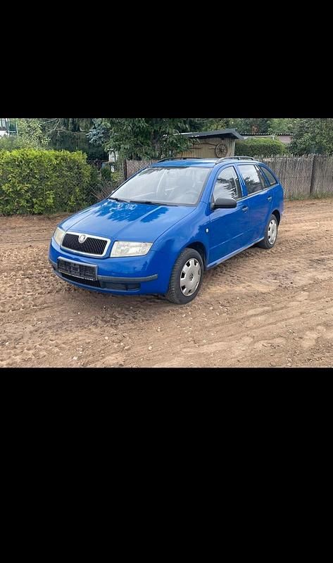 Blau Gebraucht 2002 Skoda Fabia Kombi | 999 € (Guter Preis) - Bild 1/4