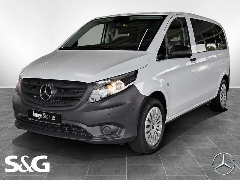 Arktikweiß Gebraucht 2021 Mercedes Vito Kombi | 29.840 € (Fairer Preis) - Bild 1/4