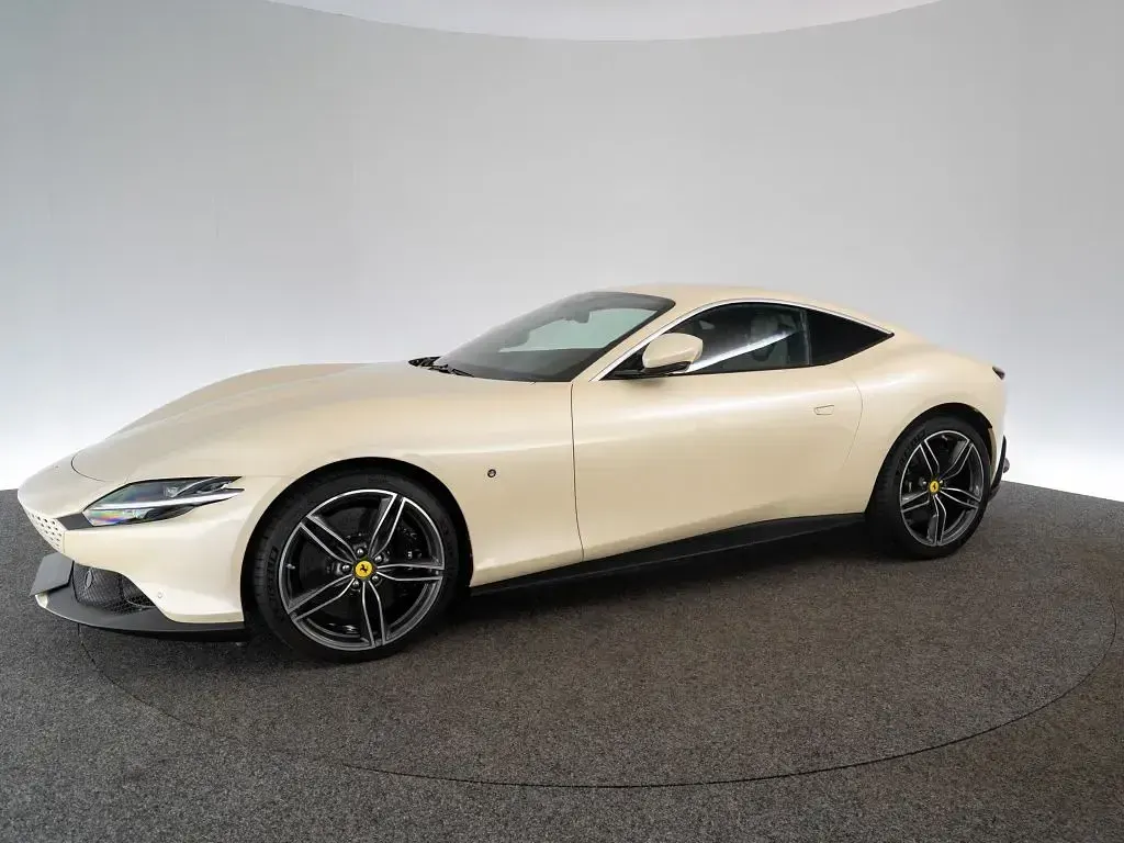 Gebraucht Ferrari Roma 620 PS (456 kW) 2022 Glossy sabbia del deserto Coupé