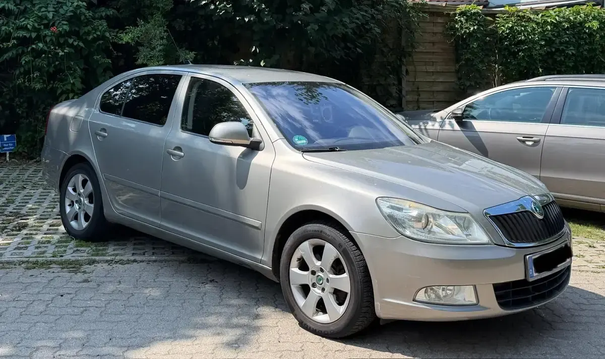 Gebraucht Skoda Octavia 140 PS (102 kW) 2010 Andere farben Limousine