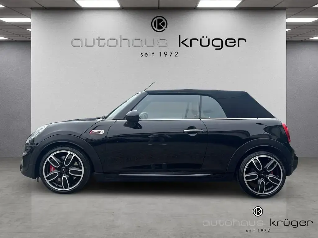 Gebraucht Mini John Cooper Works Cabriolet 231 PS (169 kW) 2017 Midnight black metallic Cabrio