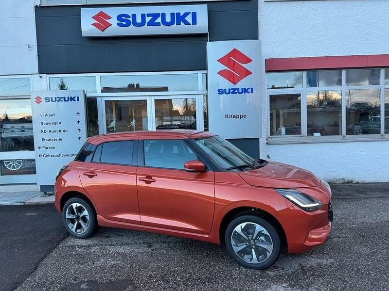 Neu Suzuki Swift Comfort+ 83 PS (61 kW) 2026 Orange Kleinwagen