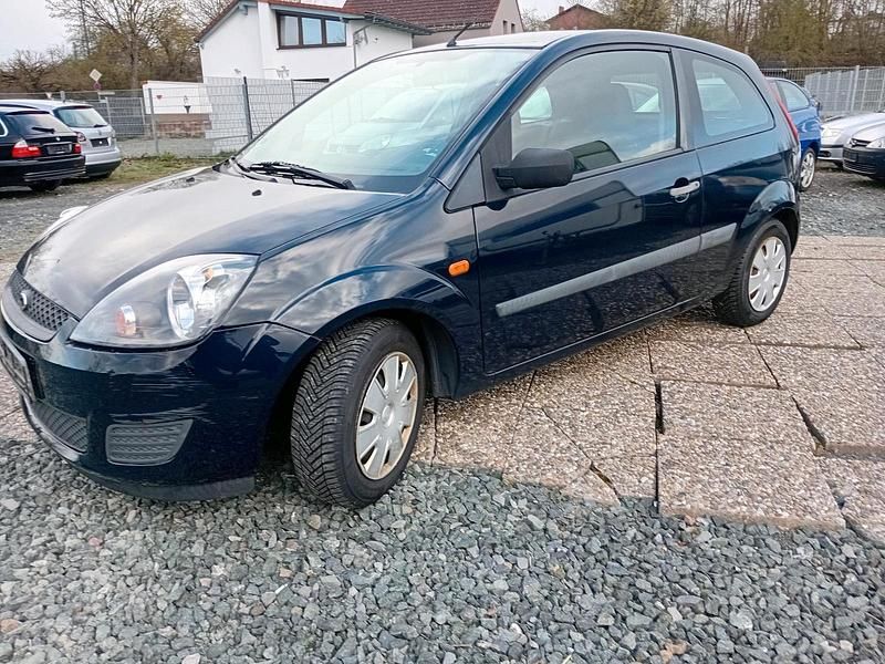 Gebraucht Ford Fiesta 60 PS (44 kW) 2007 Blau Kleinwagen