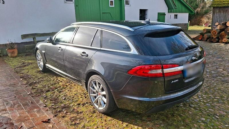 Second-hand Jaguar XF 200 CP (147 kW) 2014 Andere farben Break