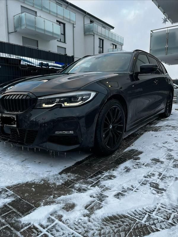 Gebraucht BMW 330 Shadowline 286 PS (210 kW) 2021 Schwarz Kombi