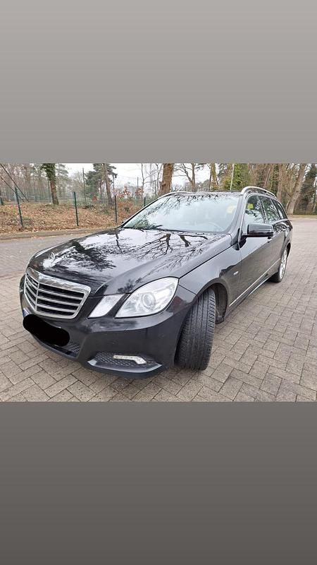 Gebraucht Mercedes E350 231 PS (169 kW) 2011 Schwarz Kombi