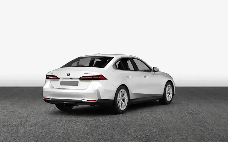 Neu BMW i5 Performance 250 kW (340 PS) 2026 Weiß (alpinweiß uni) Limousine