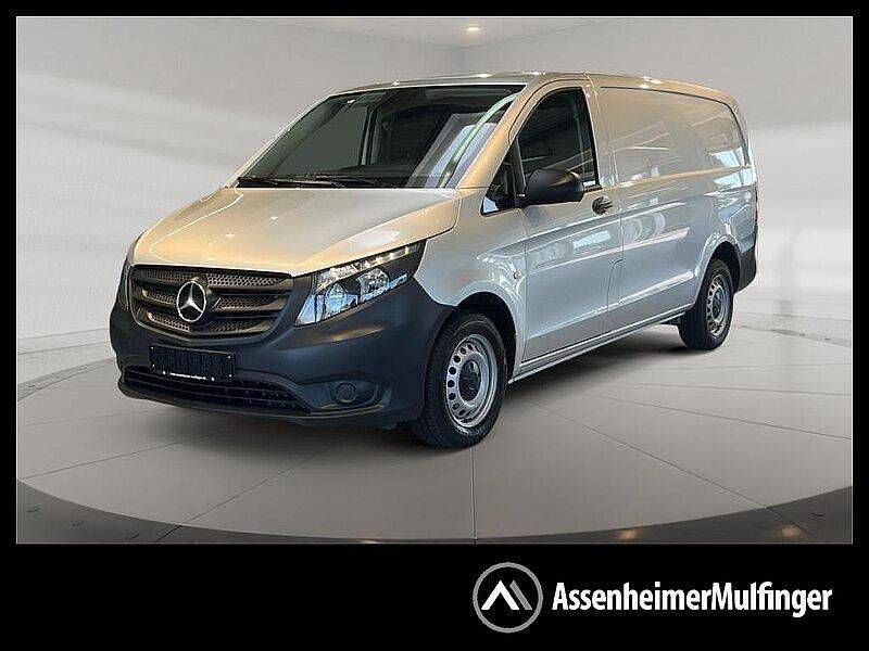 Brillantsilber metallic Gebraucht 2020 Mercedes Vito Van / Kleinbus | 21.372 € (Fairer Preis) - Bild 1/4
