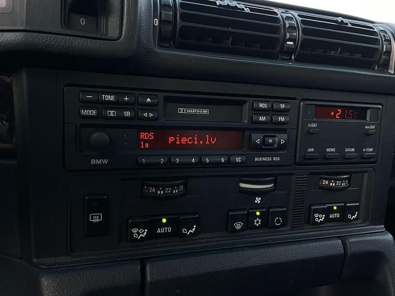 Gebraucht BMW 525 192 PS (141 kW) 1996 Blau Limousine