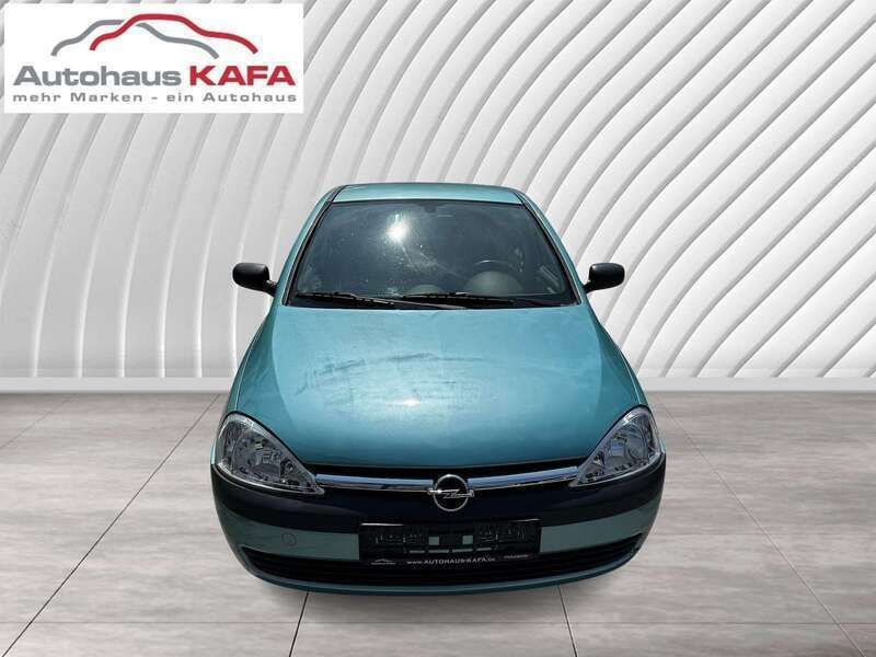 Grün Gebraucht 2003 Opel Corsa Njoy Limousine | 1.600 € (Fairer Preis) - Bild 1/4
