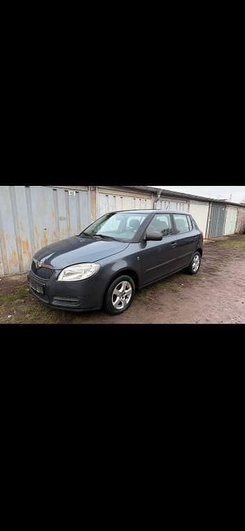 Schwarz Gebraucht 2008 Skoda Fabia Limousine | 1.500 € (Fairer Preis) - Bild 1/4