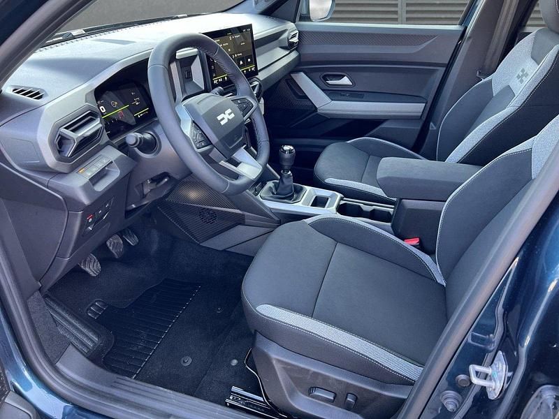 Neu Dacia Bigster Journey 140 PS (102 kW) 2025 Indigoblau SUV