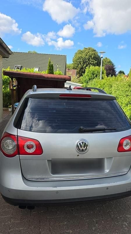 Gebraucht VW Passat 140 PS (102 kW) 2008 Silber Limousine