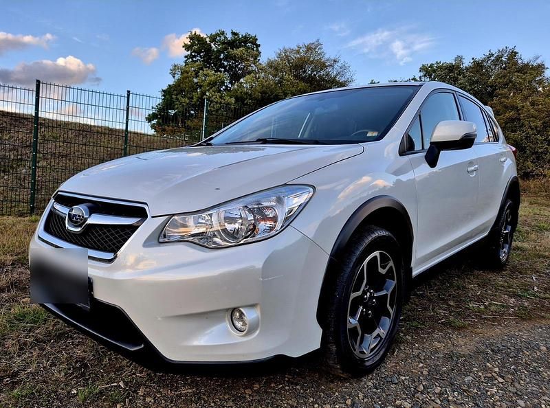 Weiß Gebraucht 2013 Subaru XV Comfort SUV | 8.900 € (Guter Preis) - Bild 1/4