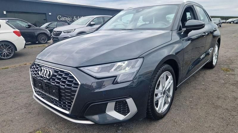 Manhattangrau Gebraucht 2023 Audi A3 Sport Limousine | 22.999 € (Fairer Preis) - Bild 1/4