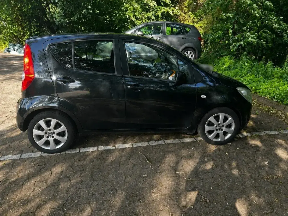 Gebraucht Opel Agila 84 PS (61 kW) 2008 Schwarz Kleinwagen