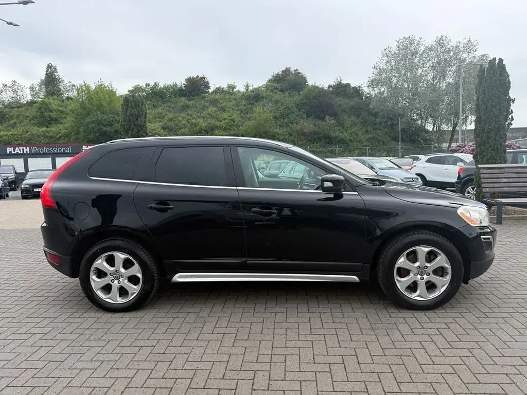 Gebraucht Volvo XC60 Summum 215 PS (158 kW) 2011 Schwarz SUV
