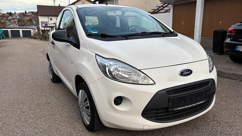 Gebraucht Ford Ka 69 PS (50 kW) 2013 Weiß Kleinwagen