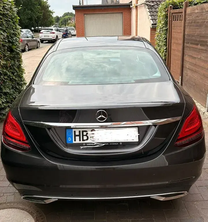 Gebraucht Mercedes C180 156 PS (114 kW) 2020 Grau Limousine