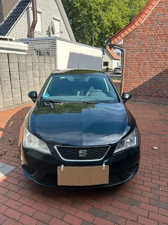 Gebraucht Seat Ibiza Style 69 PS (50 kW) 2014 Schwarz Limousine