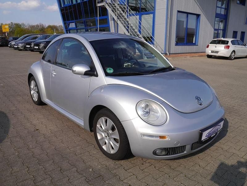 Gebraucht VW New Beetle 105 PS (77 kW) 2008 Silber Kleinwagen