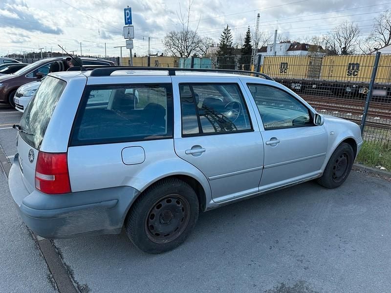 Gebraucht VW Golf IV Pacific 55 PS (40 kW) 2003 Silber Kombi