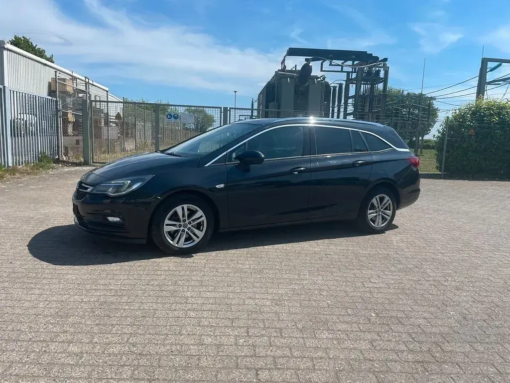 Gebraucht Opel Astra Dynamic 136 PS (100 kW) 2016 Schwarz Kombi
