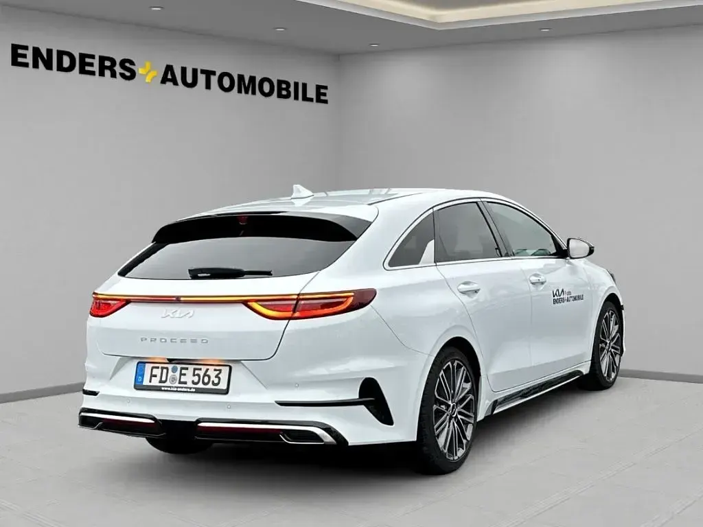 Gebraucht Kia Ceed GT-Line 140 PS (102 kW) 2025 Weiss Kleinwagen