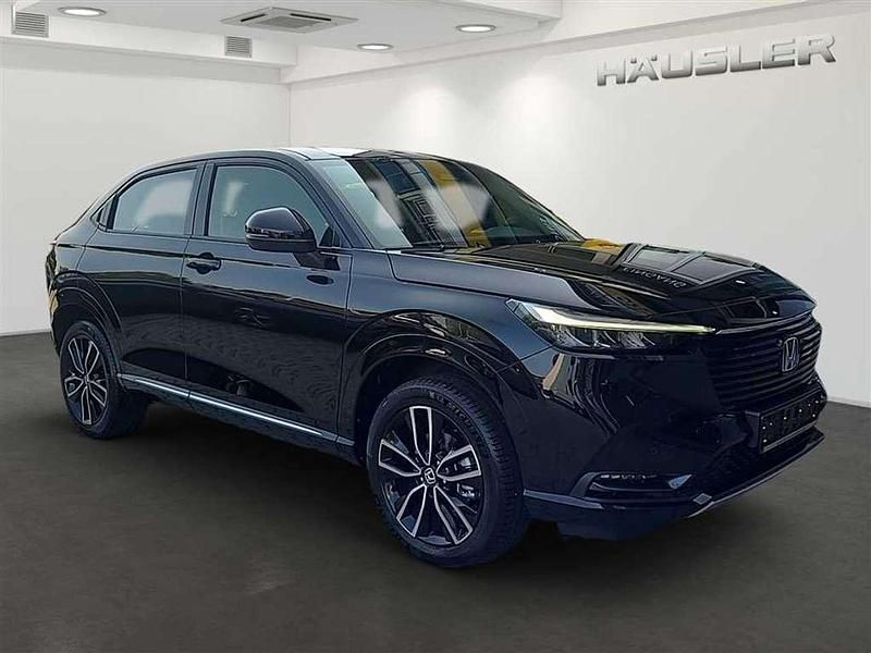 Crystal black pearl Neu 2025 Honda HR-V SUV | 33.890 € (Guter Preis) - Bild 1/1