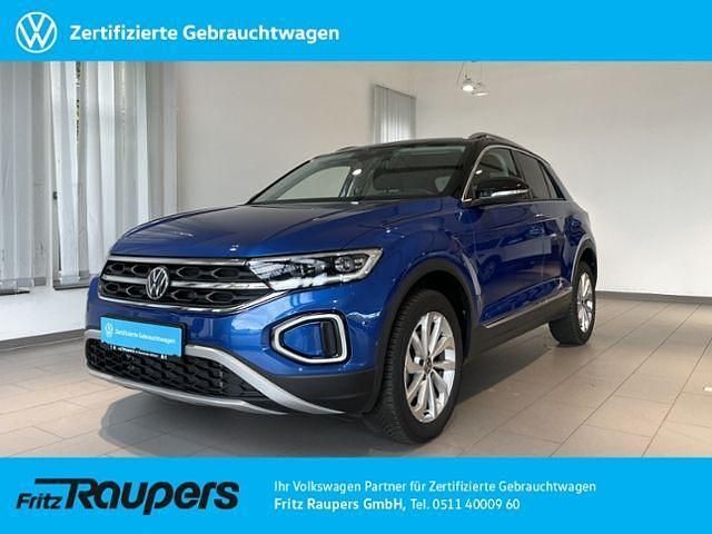 Gebraucht VW T-Roc Style 150 PS (110 kW) 2024 Ravennablau metallic SUV