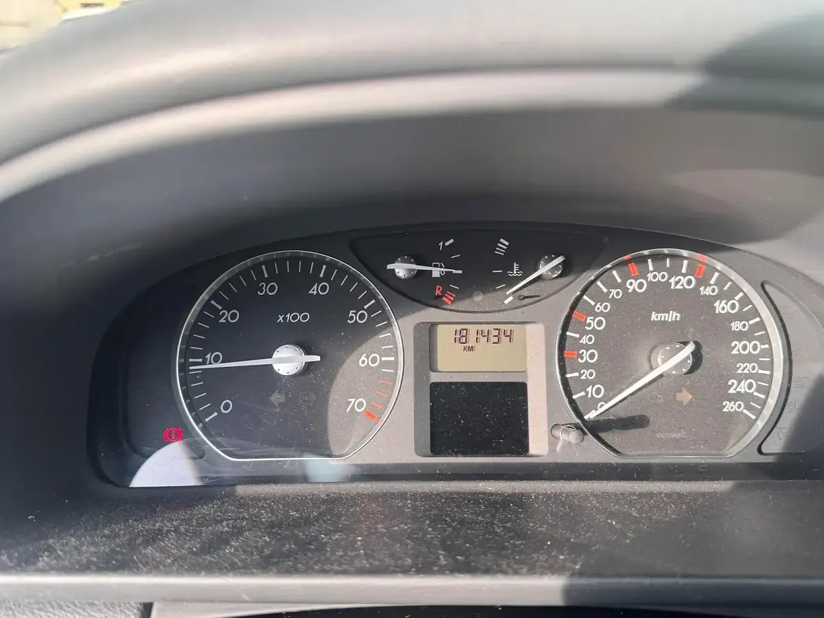 Gebraucht Renault Laguna II 2004 Silber Limousine