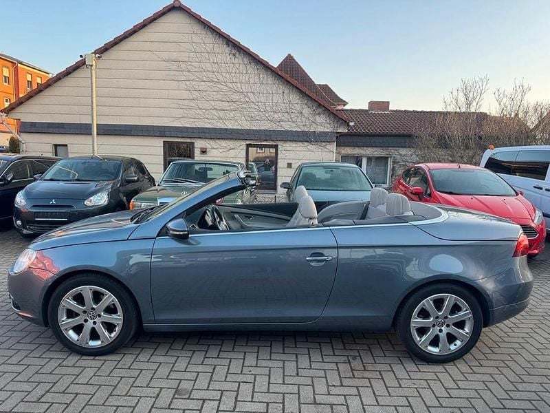 Gebraucht VW Eos 122 PS (89 kW) 2008 Grau Cabrio