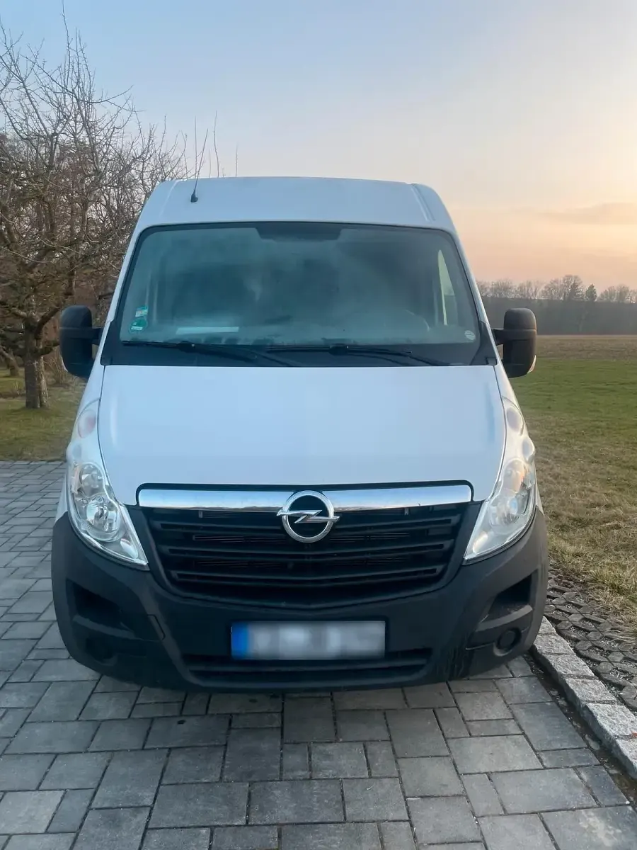 Gebraucht Opel Movano 163 PS (119 kW) 2018 Weiß Van / Kleinbus