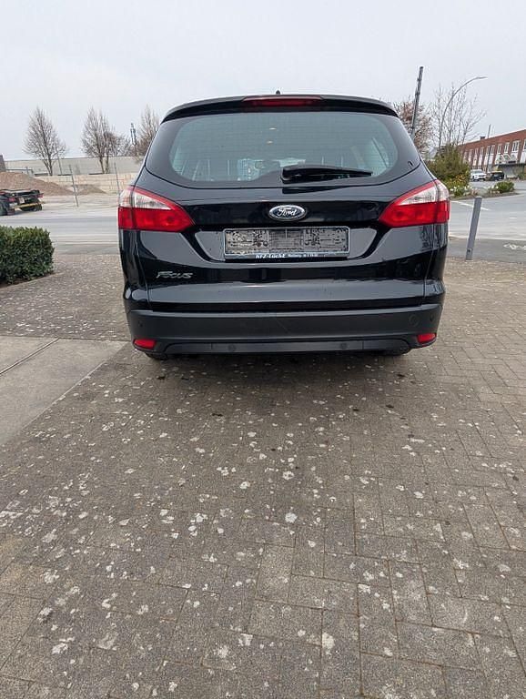 Gebraucht Ford Focus SYNC Edition 116 PS (85 kW) 2014 Schwarz Limousine