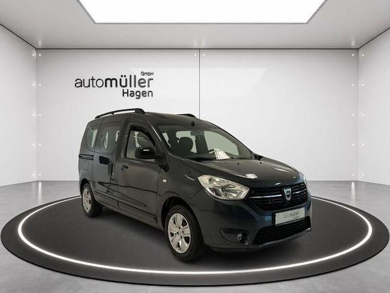 Kometengrau Gebraucht 2020 Dacia Dokker Comfort Van | 11.490 € (Guter Preis) - Bild 1/4