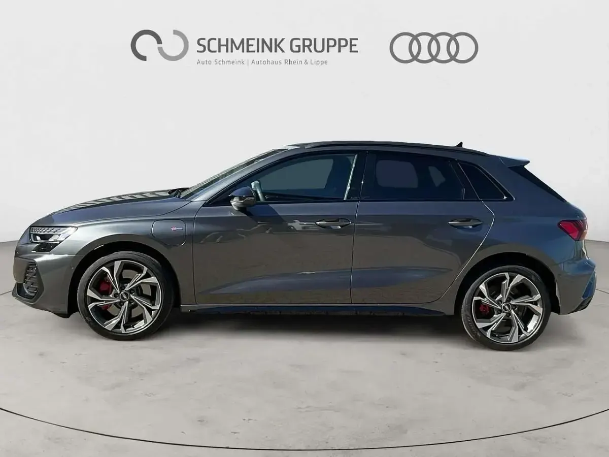 Gebraucht Audi A3 S-Line 272 PS (200 kW) 2025 Daytonagrau perleffekt Limousine