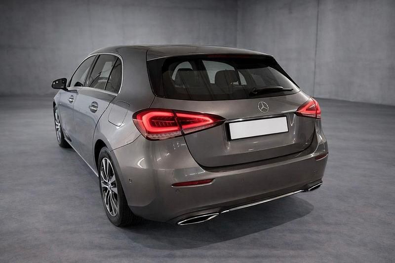 Gebraucht Mercedes A200 150 PS (110 kW) 2022 Grau Limousine