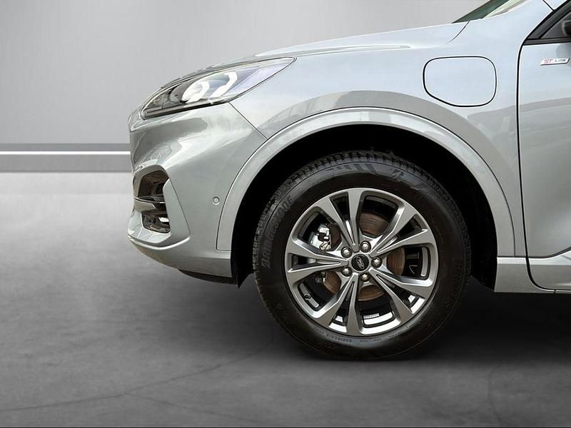 Gebraucht Ford Kuga ST-Line 224 PS (164 kW) 2022 Silber SUV