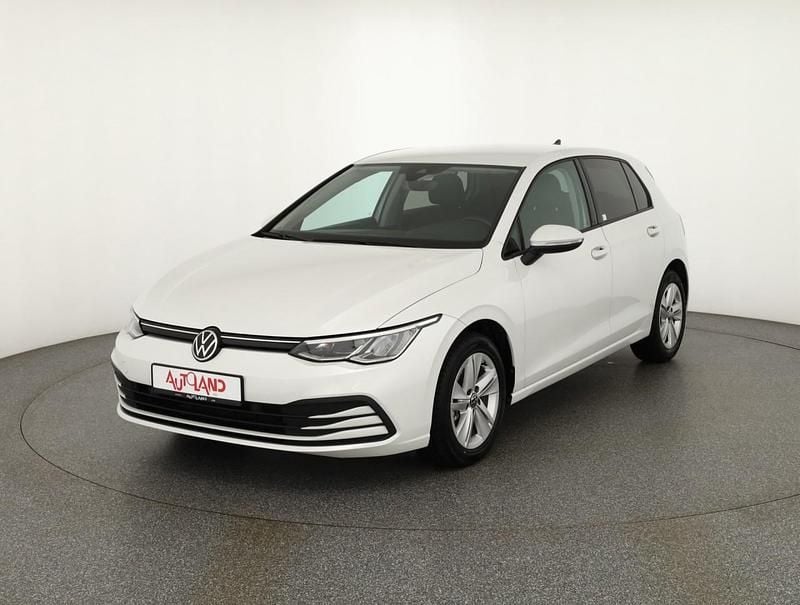 Weiß Gebraucht 2020 VW Golf VIII | 16.990 € (Fairer Preis) - Bild 1/4