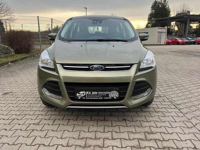 Gebraucht Ford Kuga 163 PS (119 kW) 2013 Grün SUV