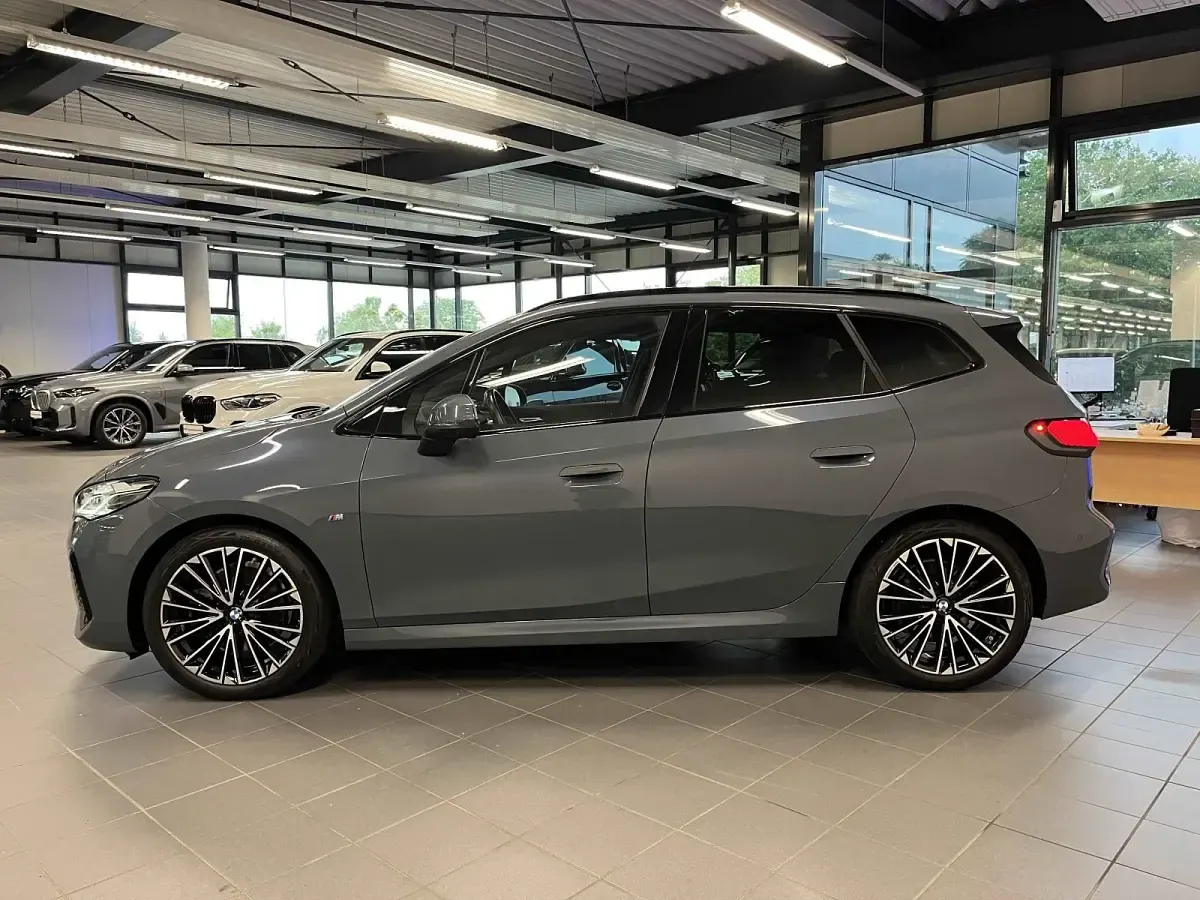 Gebraucht BMW 223 Active Tourer M Sport 360 PS (264 kW) 2023 Bmw individual storm Van / Kleinbus