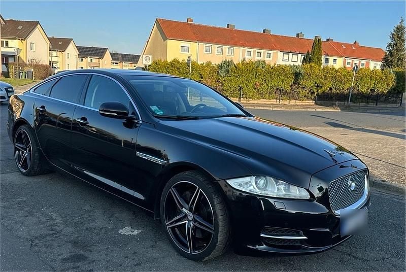 Gebraucht Jaguar XJ Luxury 275 PS (202 kW) 2011 Schwarz Limousine