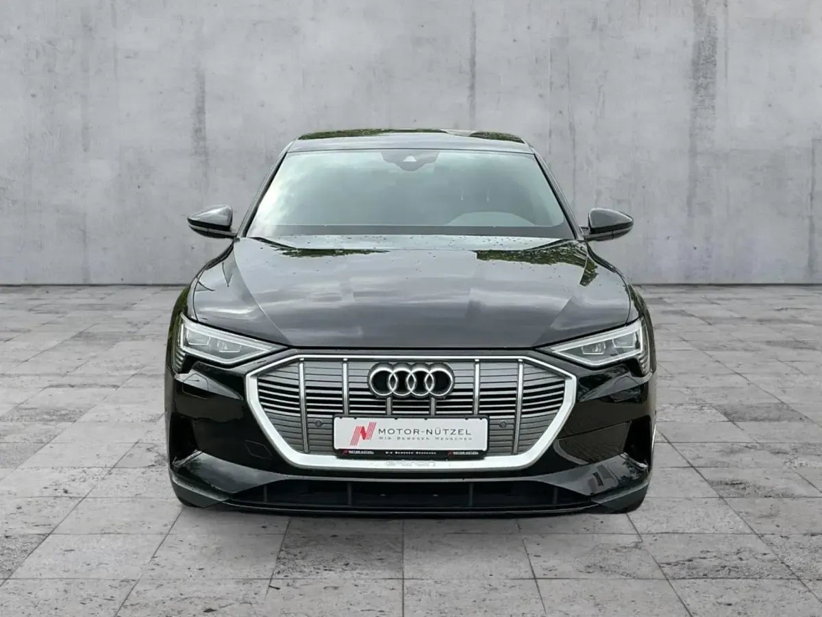 Gebraucht Audi e-tron Sportback S-Line 300 kW (408 PS) 2022 Schwarz SUV