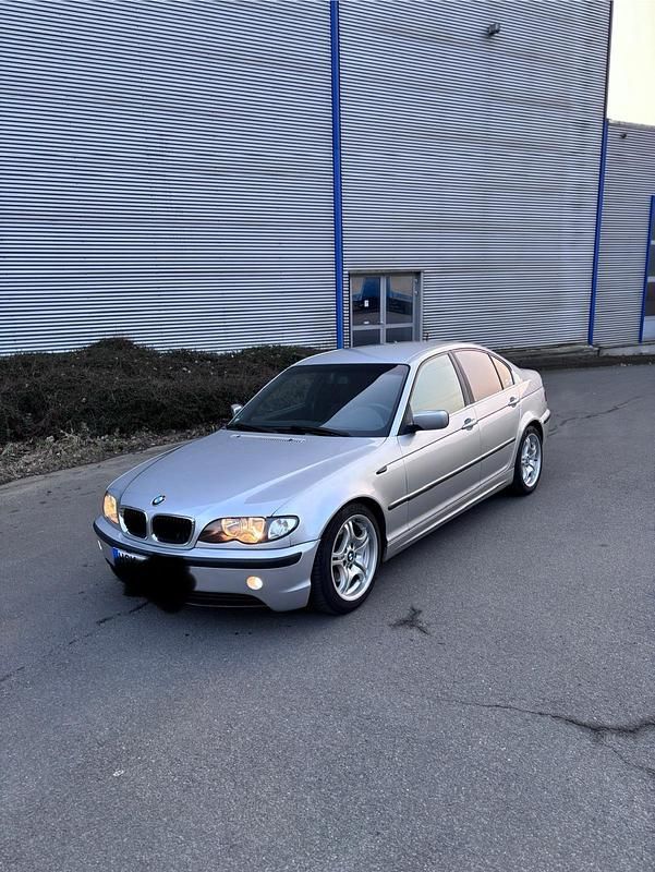 Gebraucht BMW 325 192 PS (141 kW) 2002 Silber Limousine