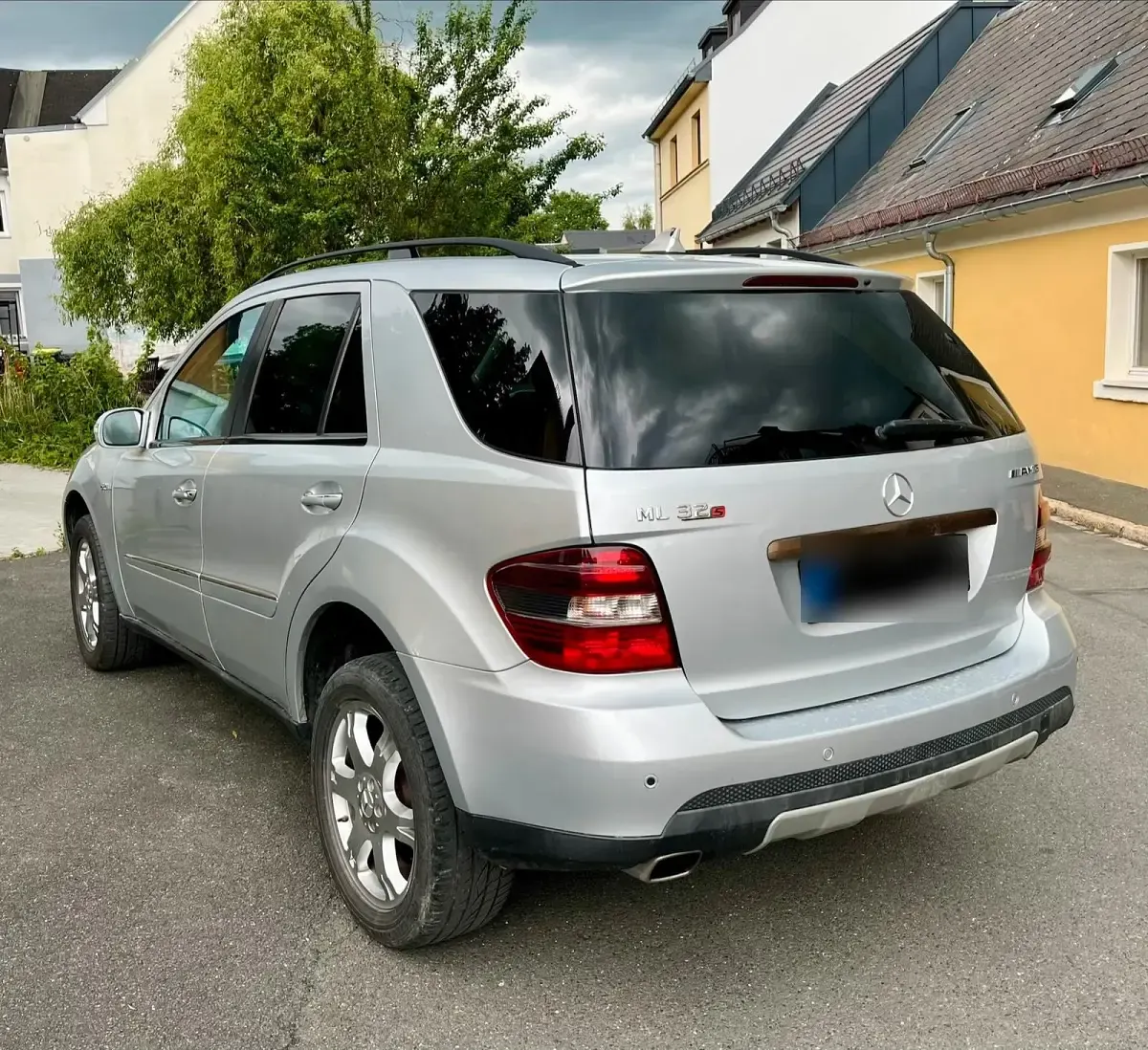 Gebraucht Mercedes ML320 224 PS (164 kW) 2007 Silber SUV